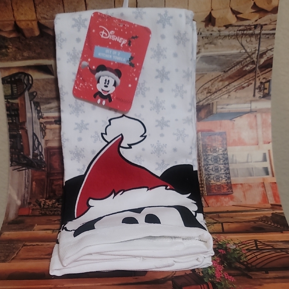 Disney Red and Black Santa Kitchen Towel - Picture 2 of 4